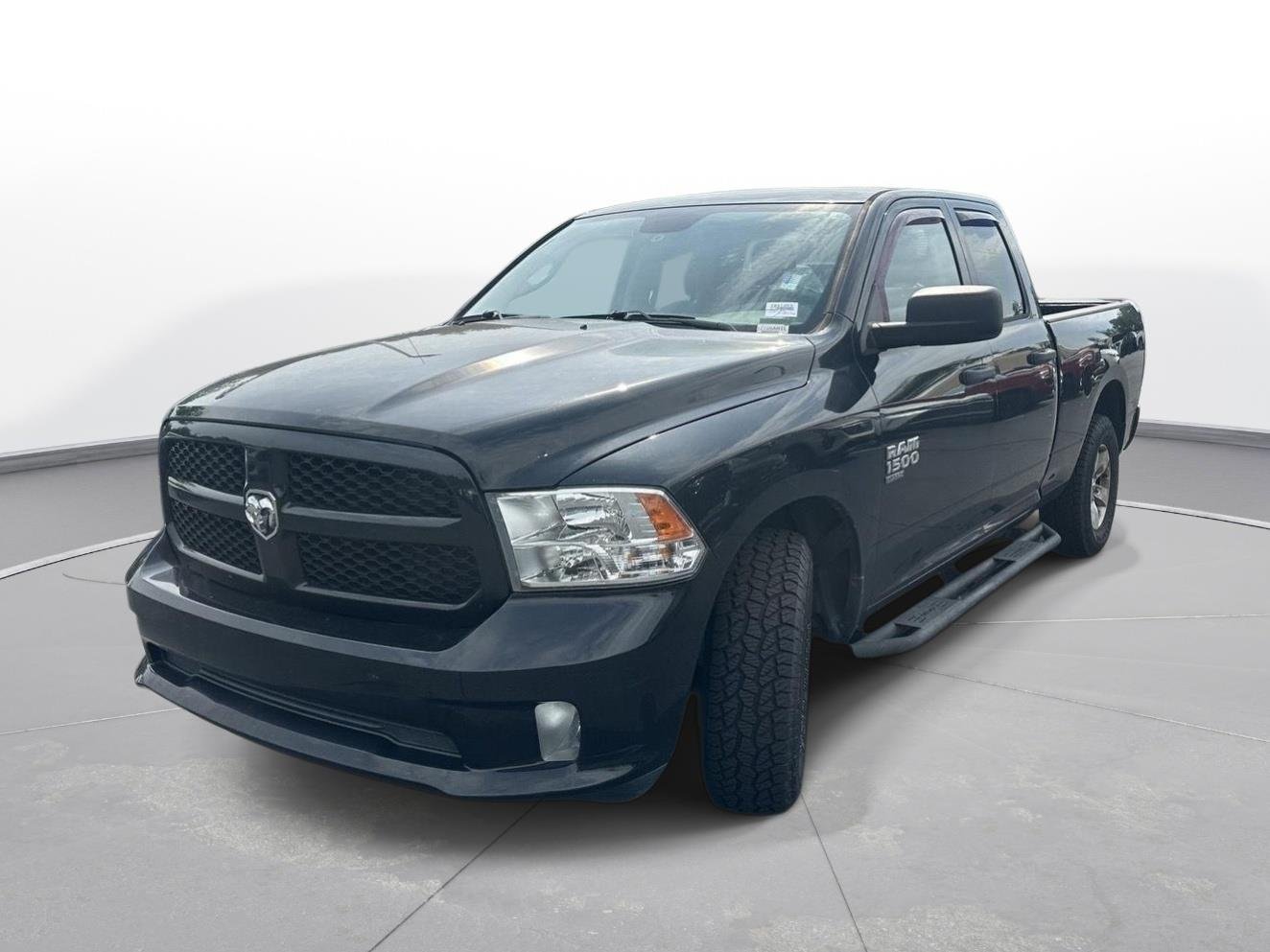 Used 2019 Brilliant Black Crystal Pearlcoat Ram Express image 2