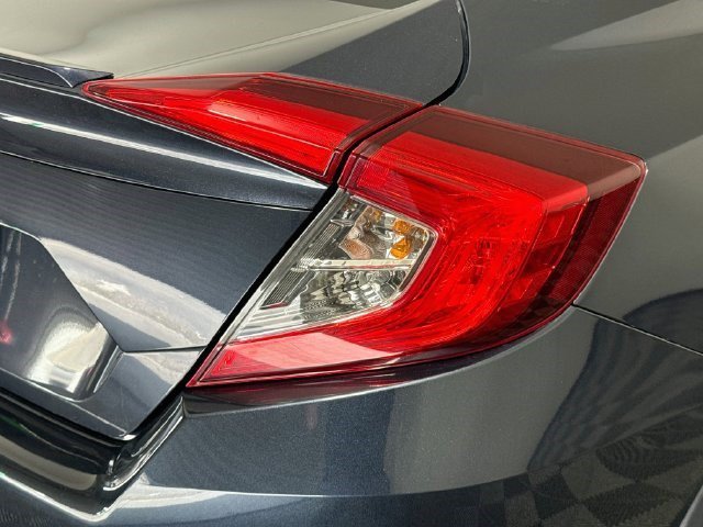 Used 2017 Polished Metal Metallic Honda EX-L image 30