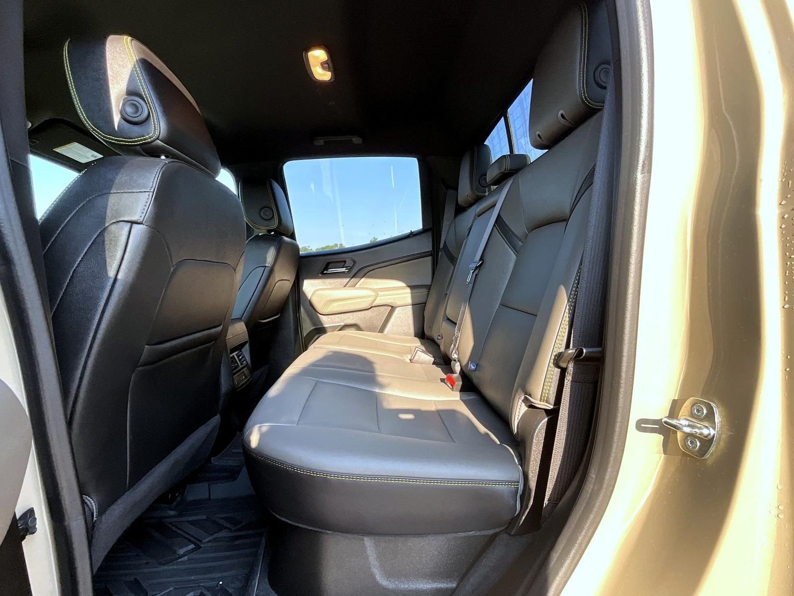 Used 2023 Beige Chevrolet ZR2 image 22