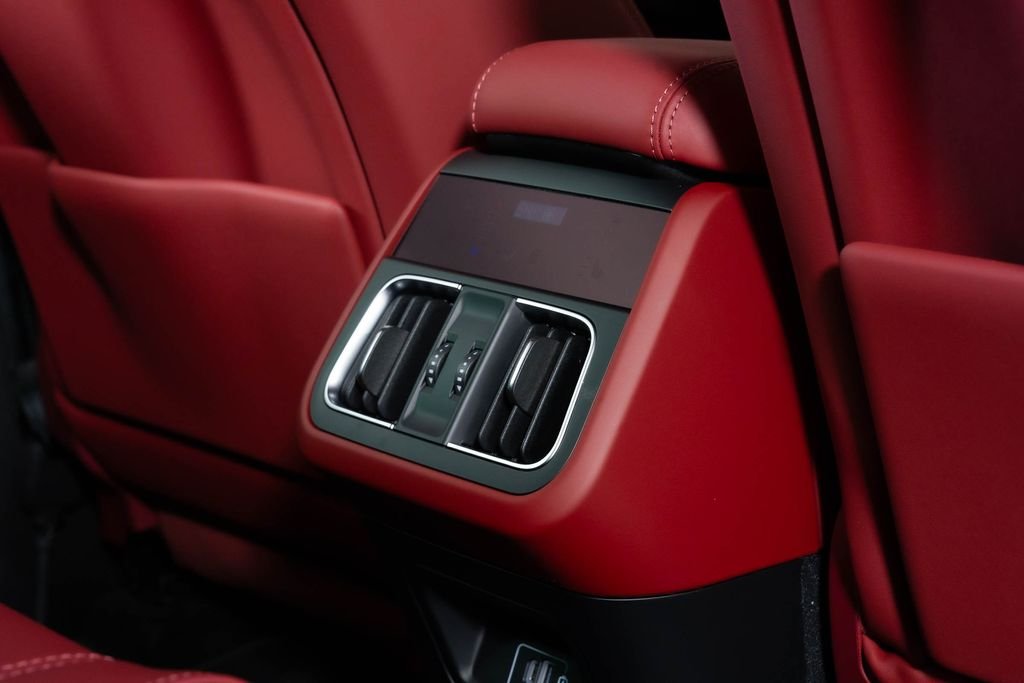 2026 Maserati Grecale Modena V6 - Photo 33