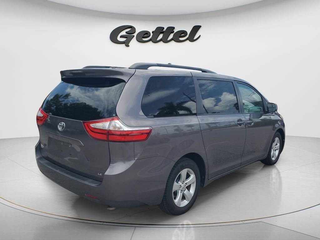 Used 2015 Gray Toyota LE image 5
