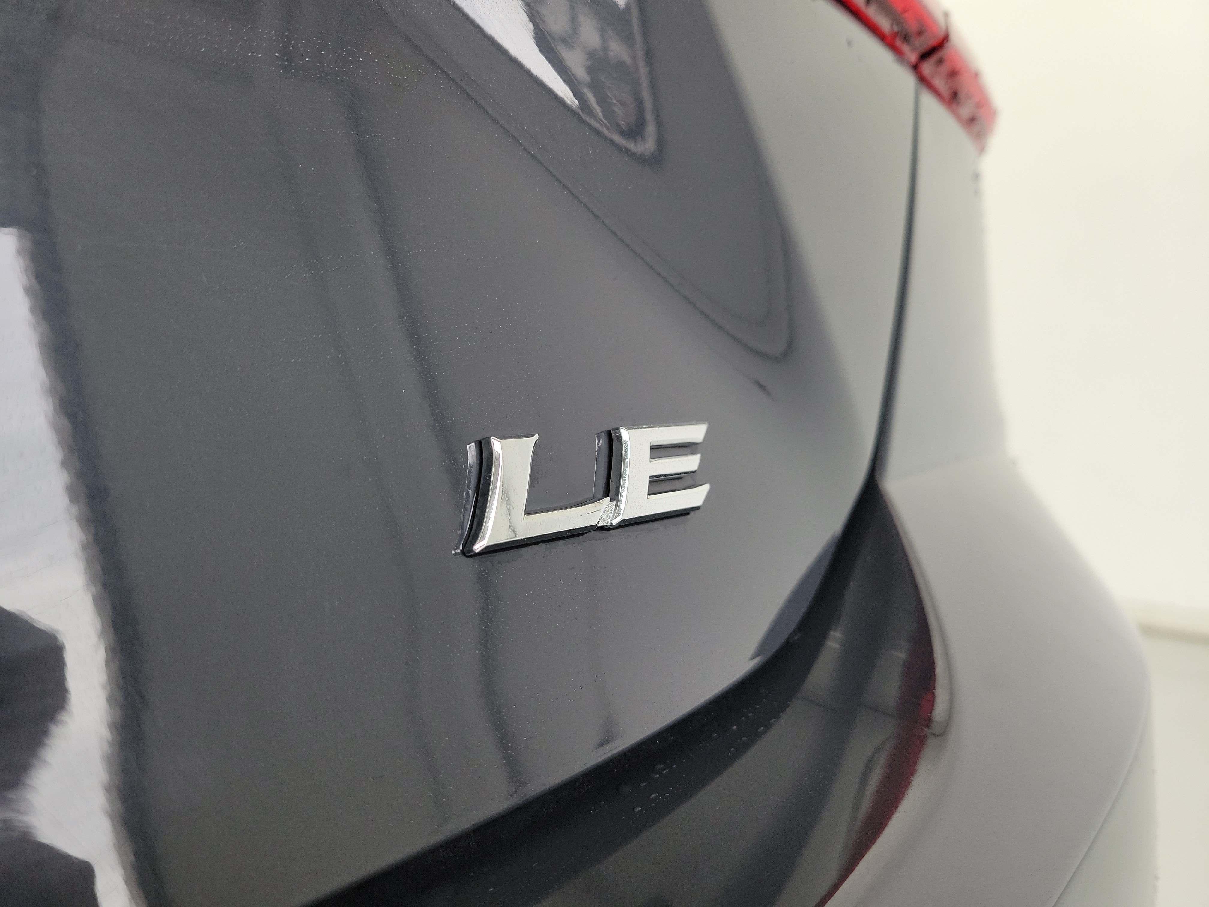 Used 2025 Underground Toyota LE image 8