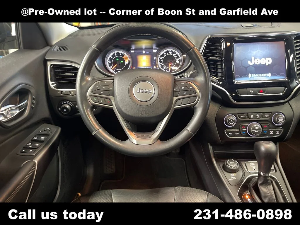 Used 2019 Gray Jeep Limited image 17