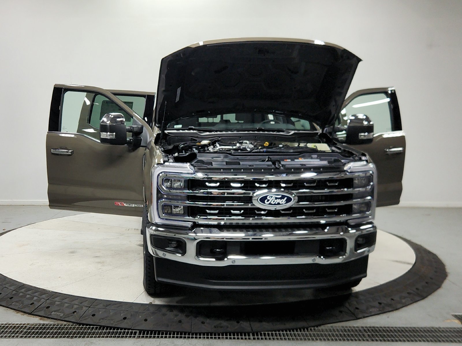 New 2027 Marsh Gray Metallic Ford F-250® Lariat® image 11