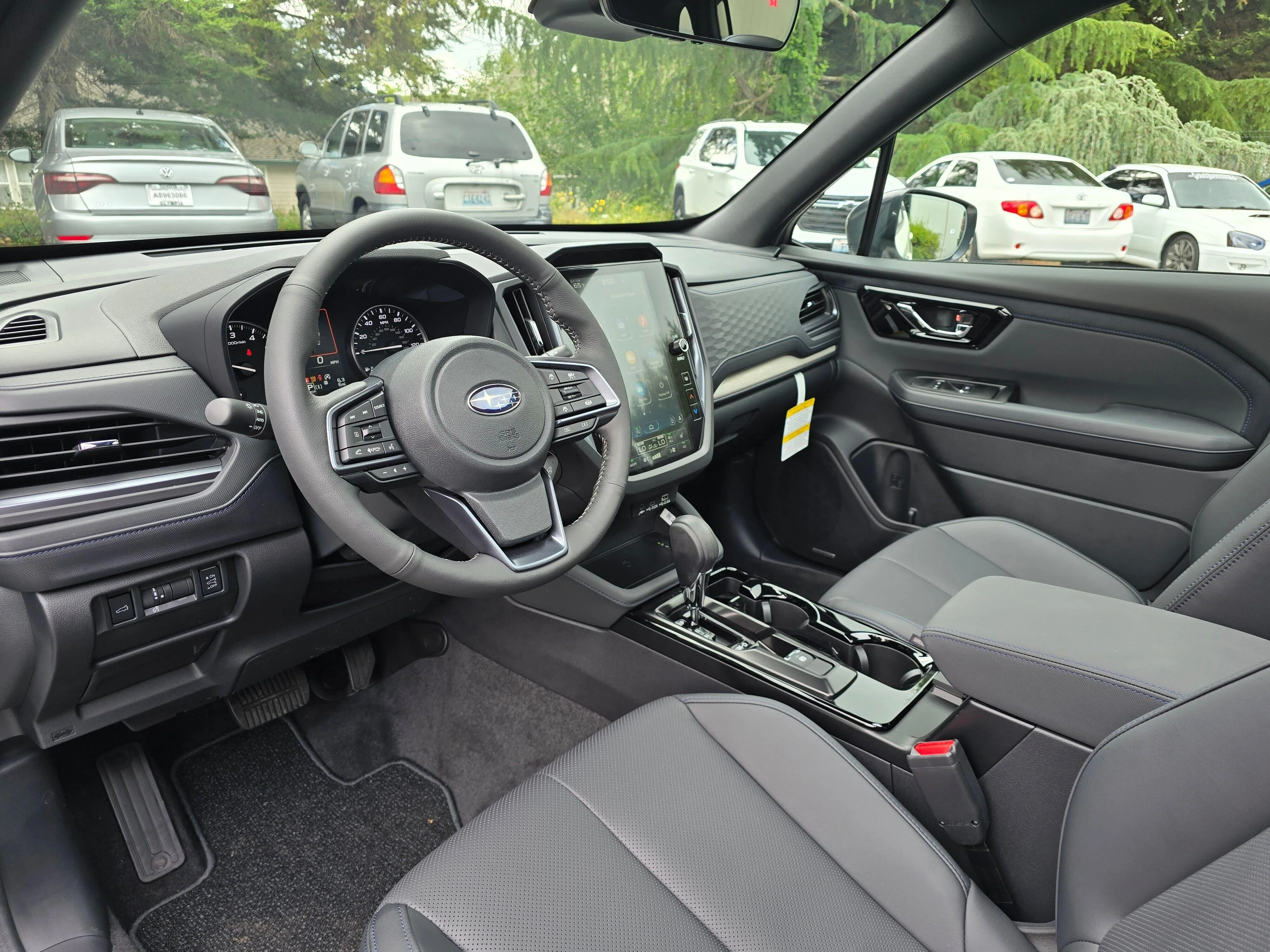 New 2026 CRYSTAL WHITE PEARL Subaru Limited image 11