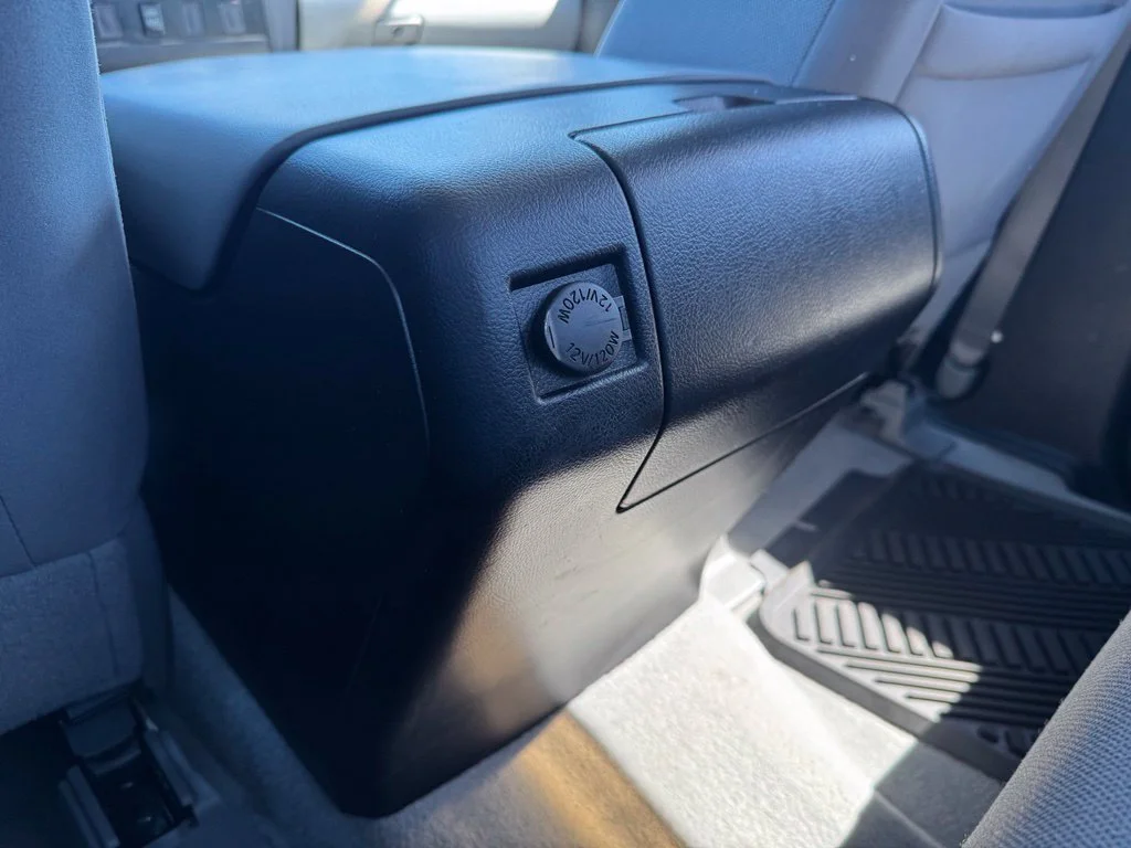 Used 2011 Silver Toyota Grade image 19