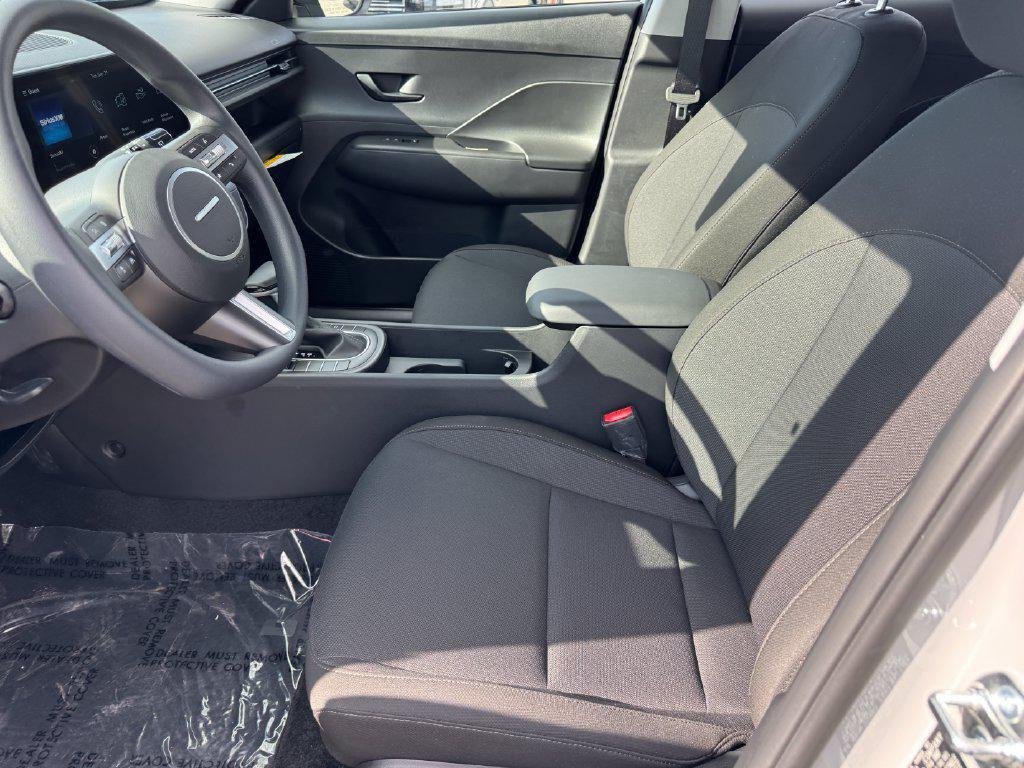 New 2027 Gray Hyundai SE FWD image 14