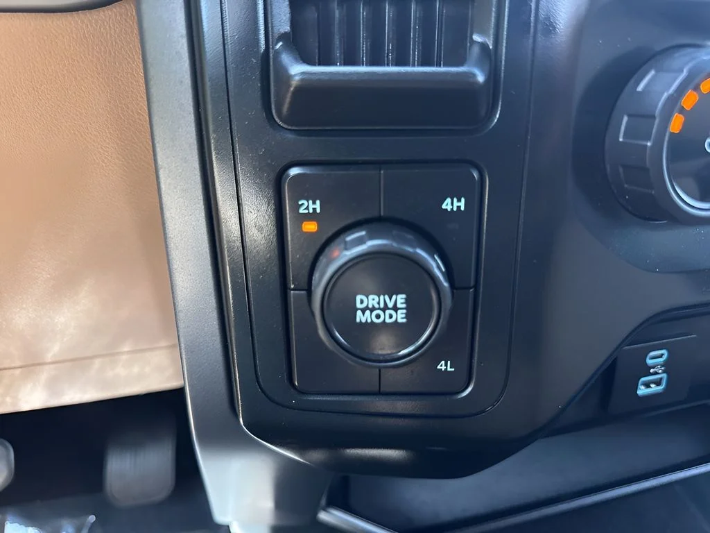 Used 2023 Black Ford XLT image 20