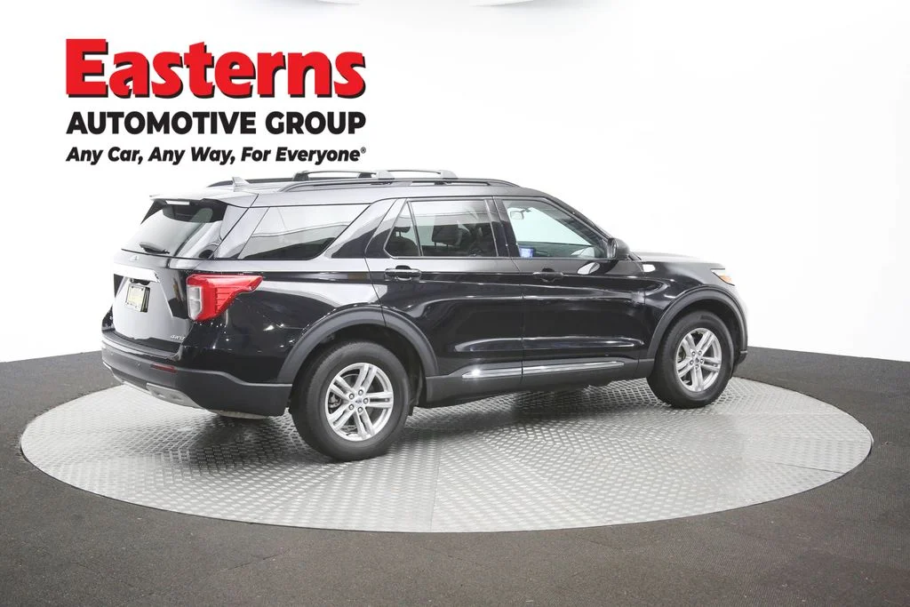 Used 2022 Black Ford XLT image 41