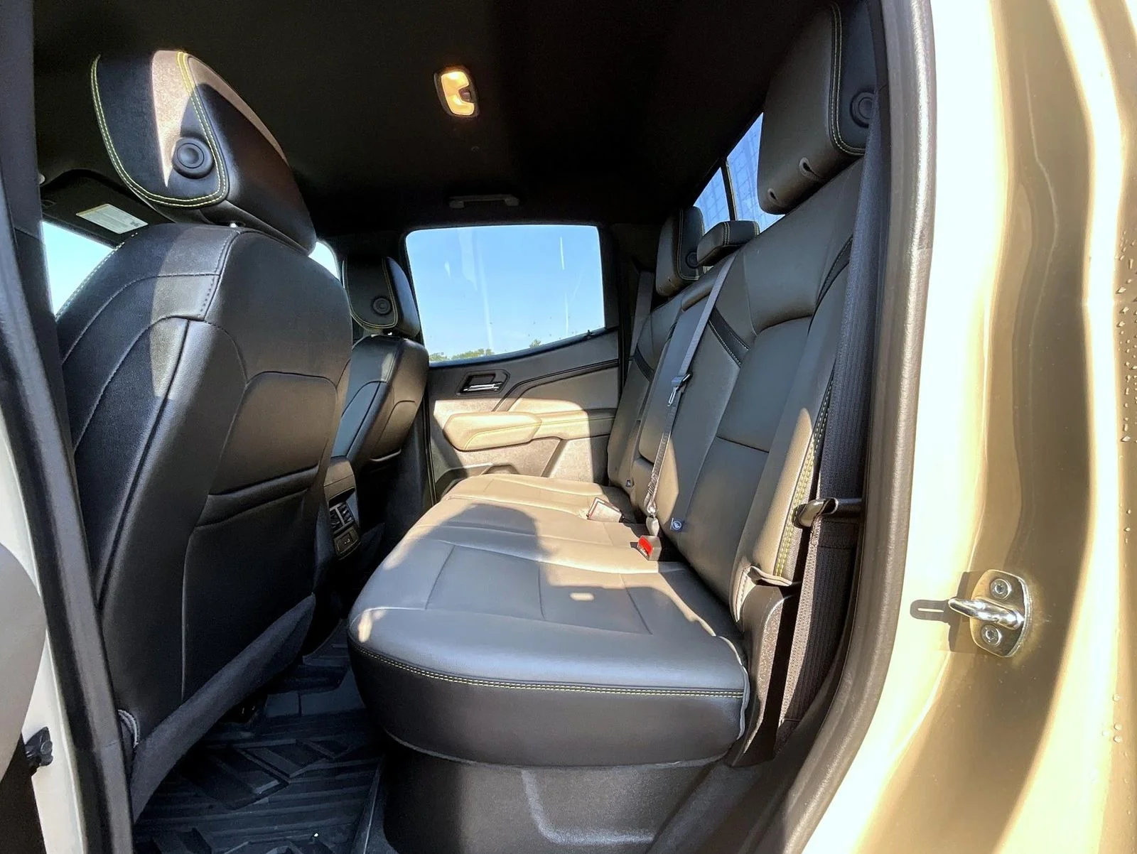 Used 2023 Beige Chevrolet ZR2 image 22