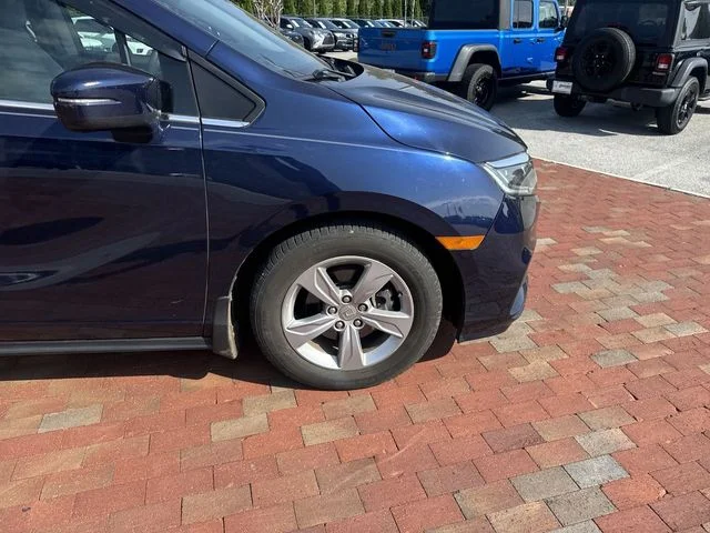 Used 2018 Blue Honda EX image 17