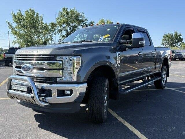 Used 2019 Magnetic Ford LARIAT image 5