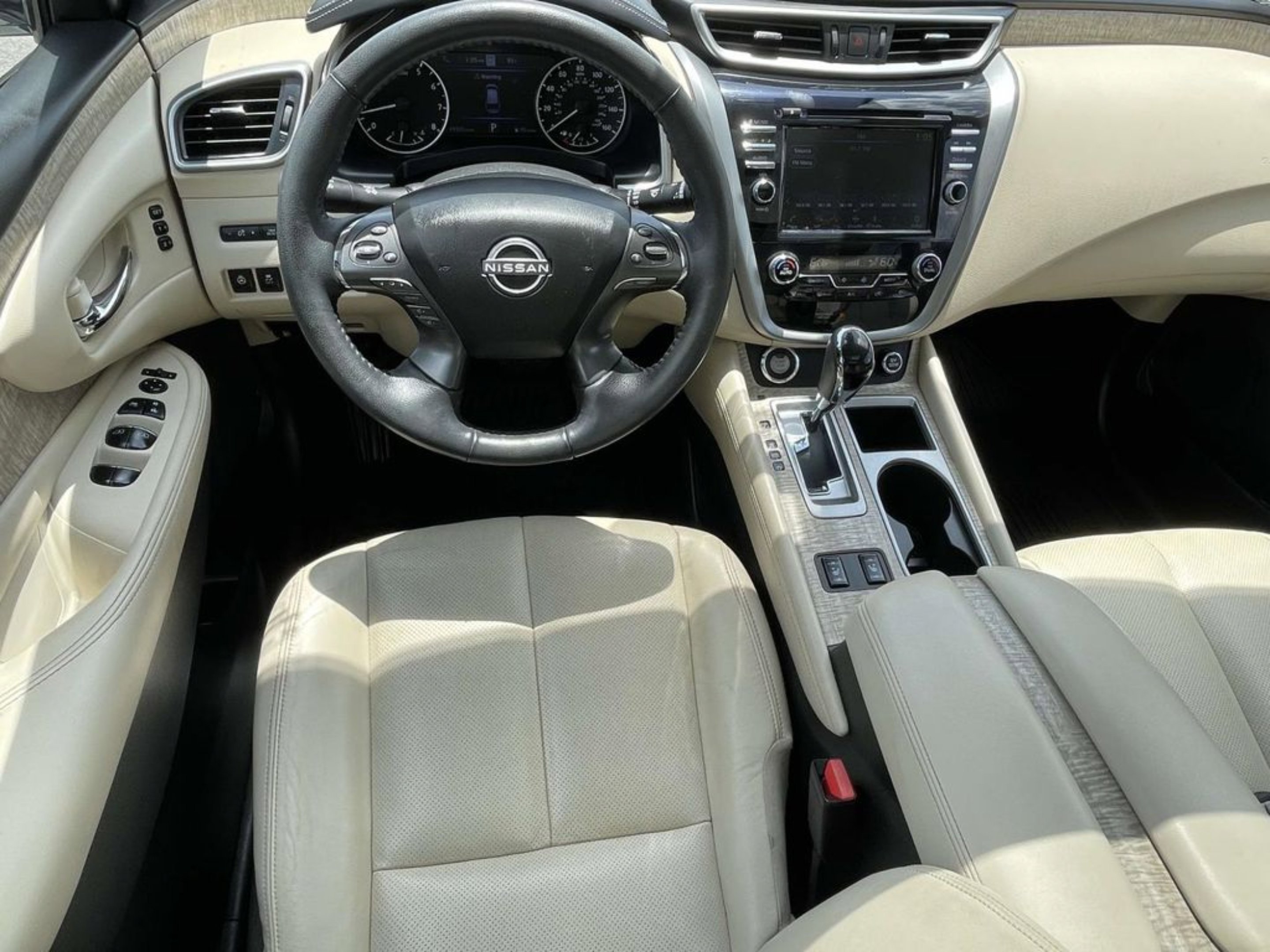 Used 2024 White Nissan SL image 9