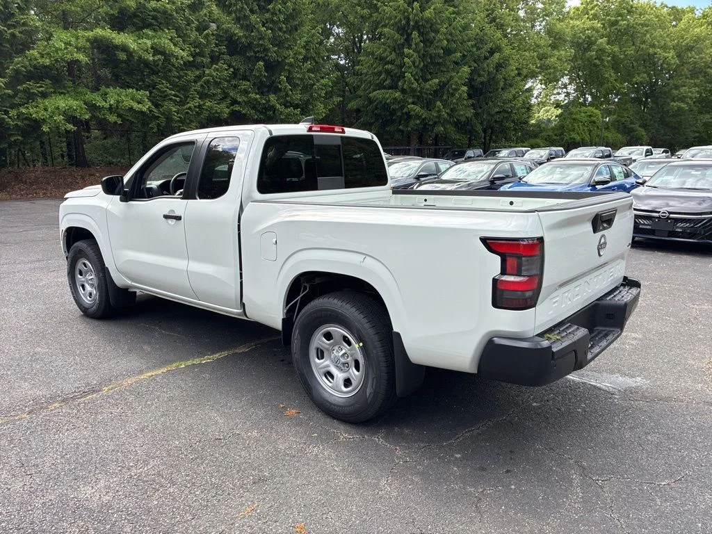 New 2026 Glacier White Nissan King Cab® S image 5