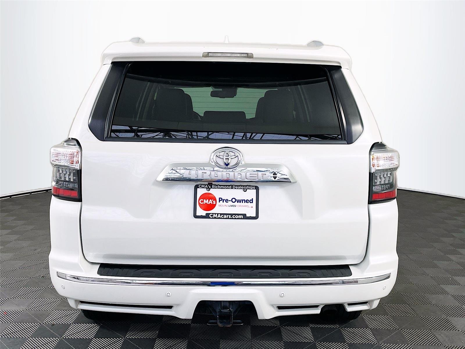 Used 2021 Blizzard Pearl Toyota Limited image 7