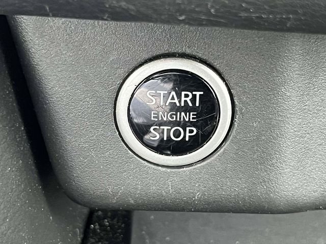 Used 2023 White Nissan S image 15