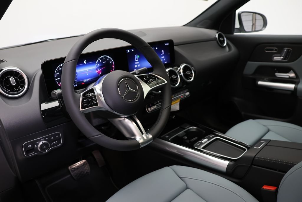 Certified Used 2026 Polar White Mercedes-Benz GLA 250 image 38