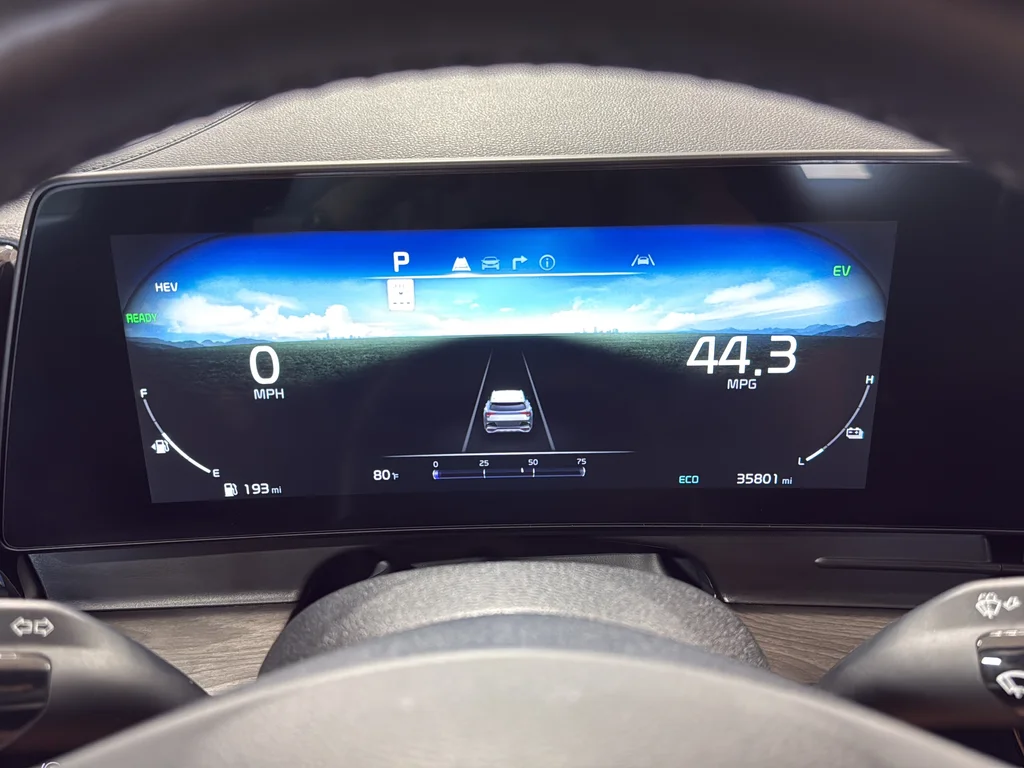 Used 2023 Vesta Blue Kia X-Line Prestige image 23