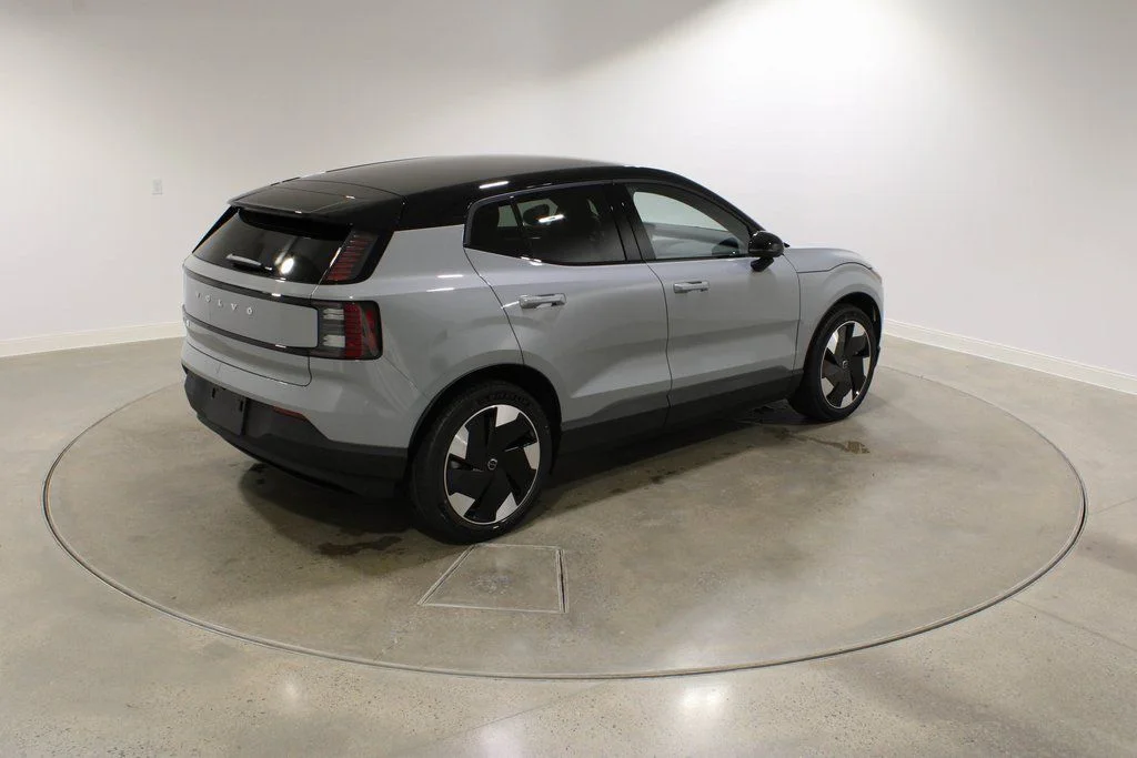 2026 Volvo EX30 Plus - Photo 5