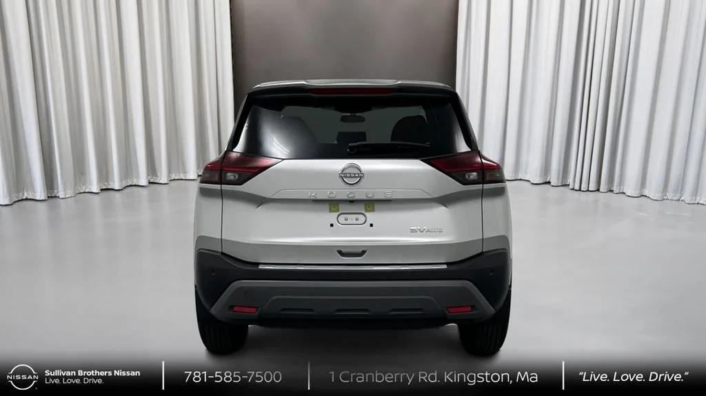 Certified Used 2023 Silver Nissan SV image 6