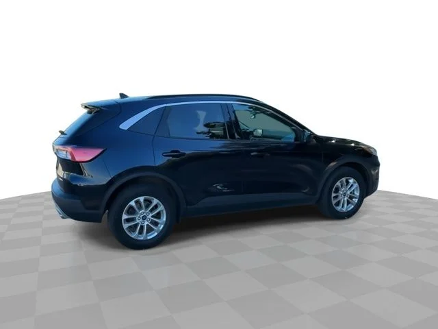 Used 2021 Ford Escape SE with VIN 1FMCU9G69MUA91781 for sale in Sturgeon Bay, WI