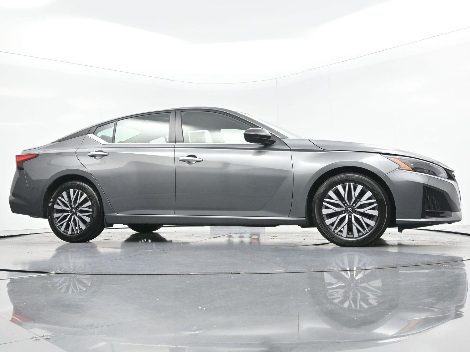 Used 2024 Gun Metallic Nissan 2.5 SV image 42