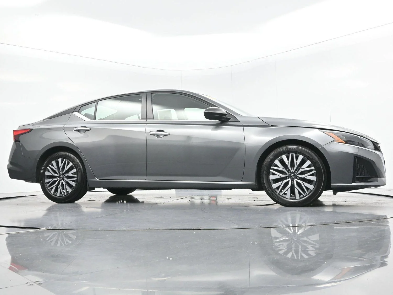 Used 2024 Gun Metallic Nissan 2.5 SV image 42