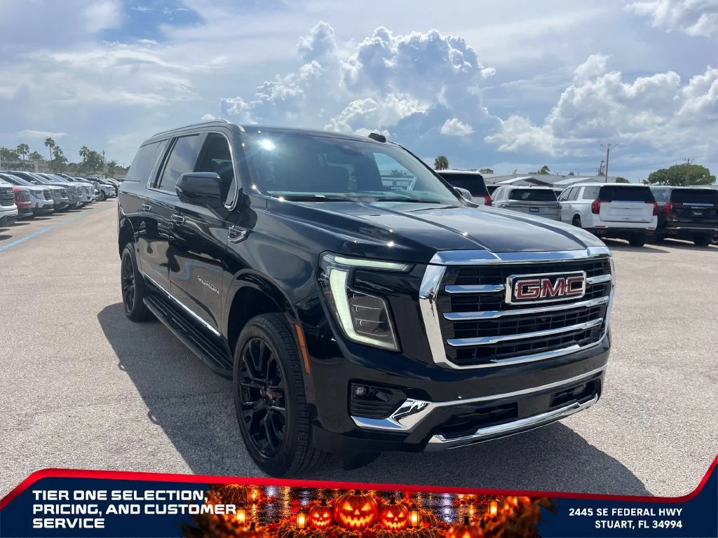 New 2026 Onyx Black GMC Elevation image 3