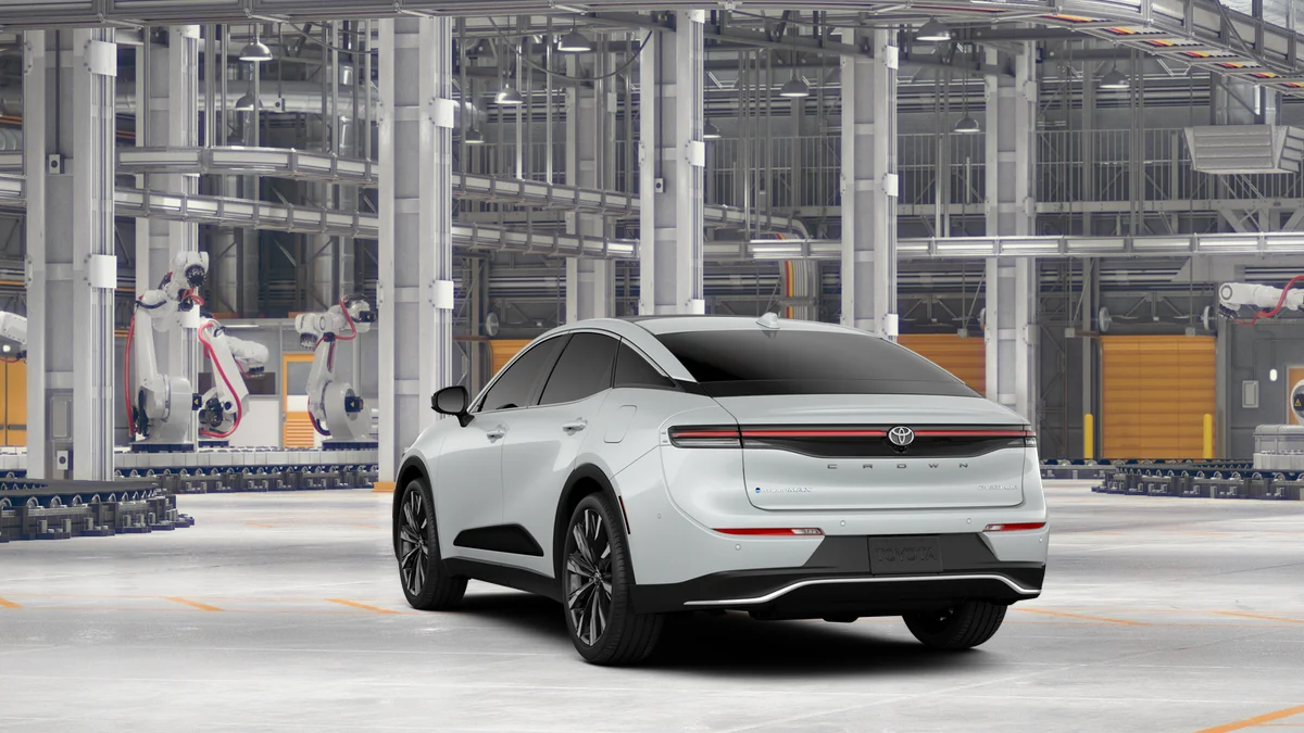 New 2026 Oxygen White Toyota Platinum image 7