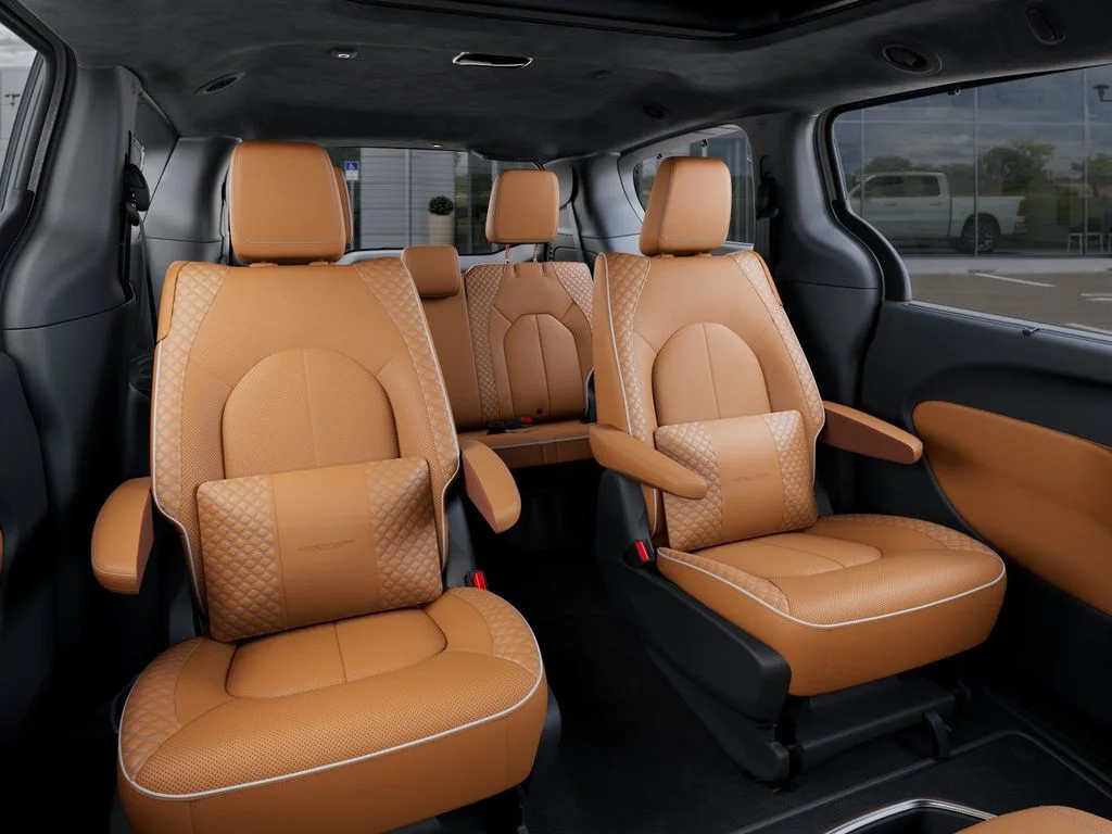 2026 Chrysler Pacifica Pinnacle - Photo 15