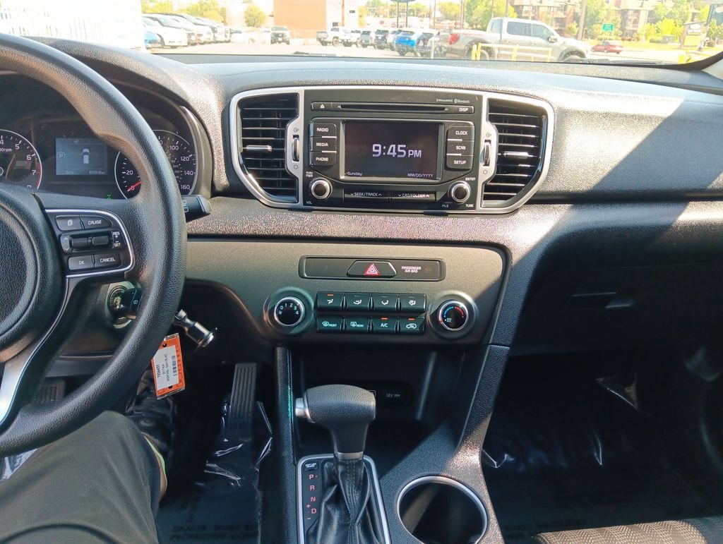 Used 2017 Mineral Silver Kia LX image 17