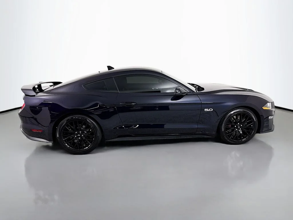 Used 2023 Purple Metallic Ford GT Premium image 8