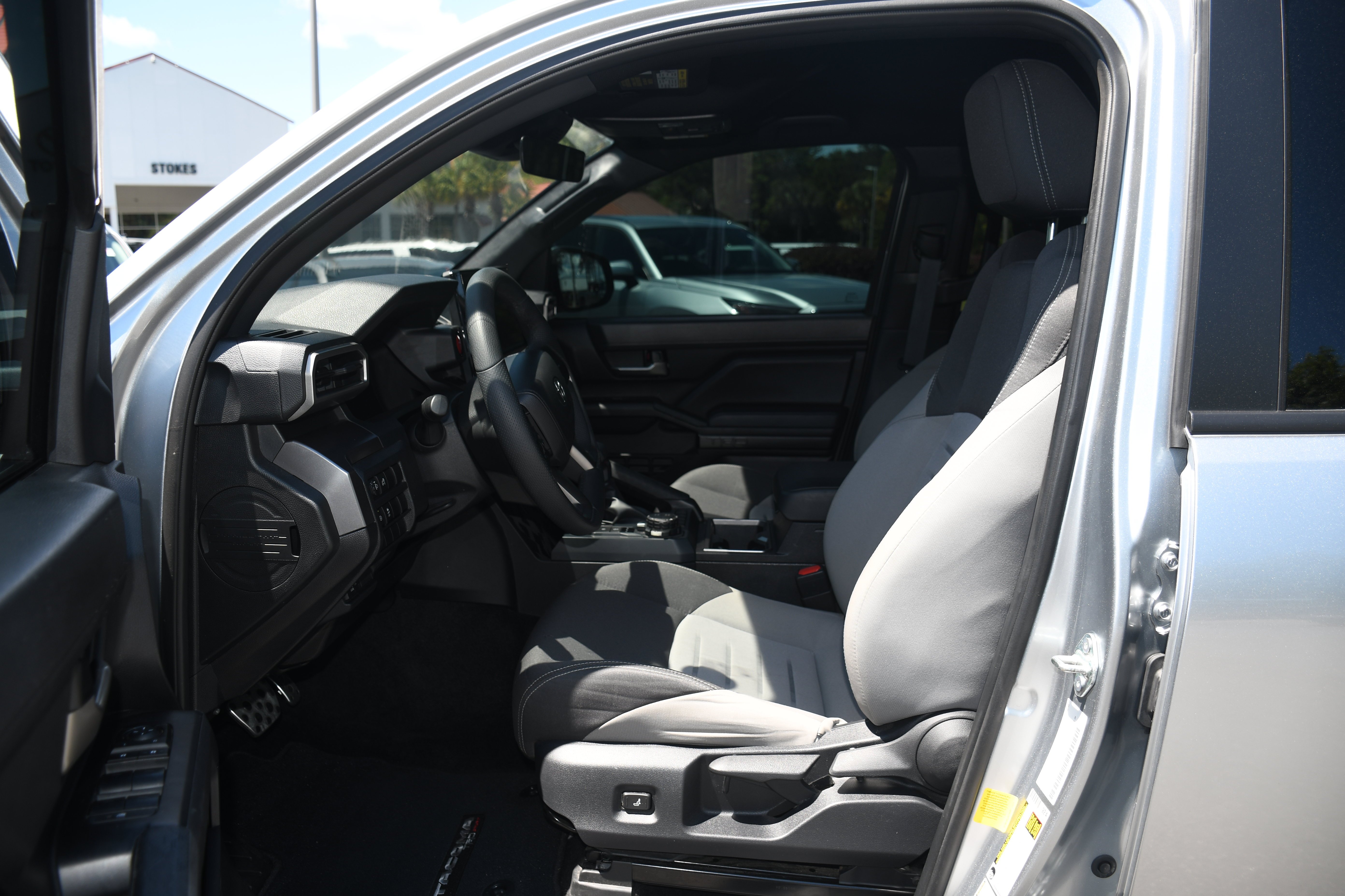 2025 Toyota Tacoma TRD Sport - Photo 7