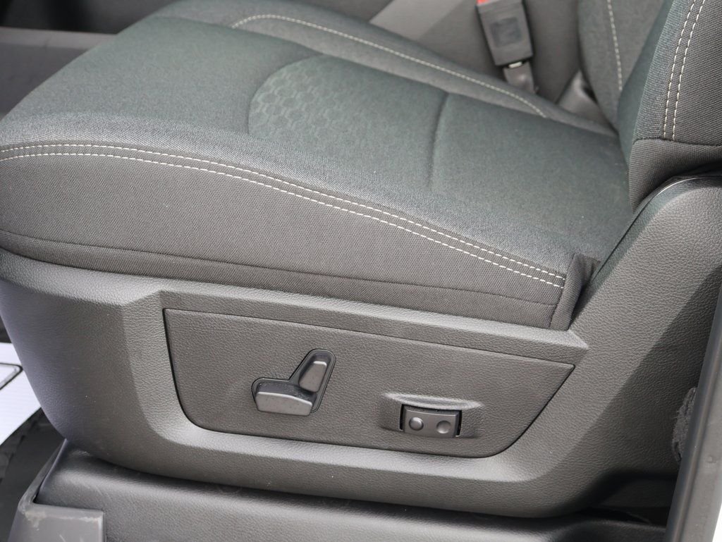 2026 RAM 2500 Big Horn - Photo 23