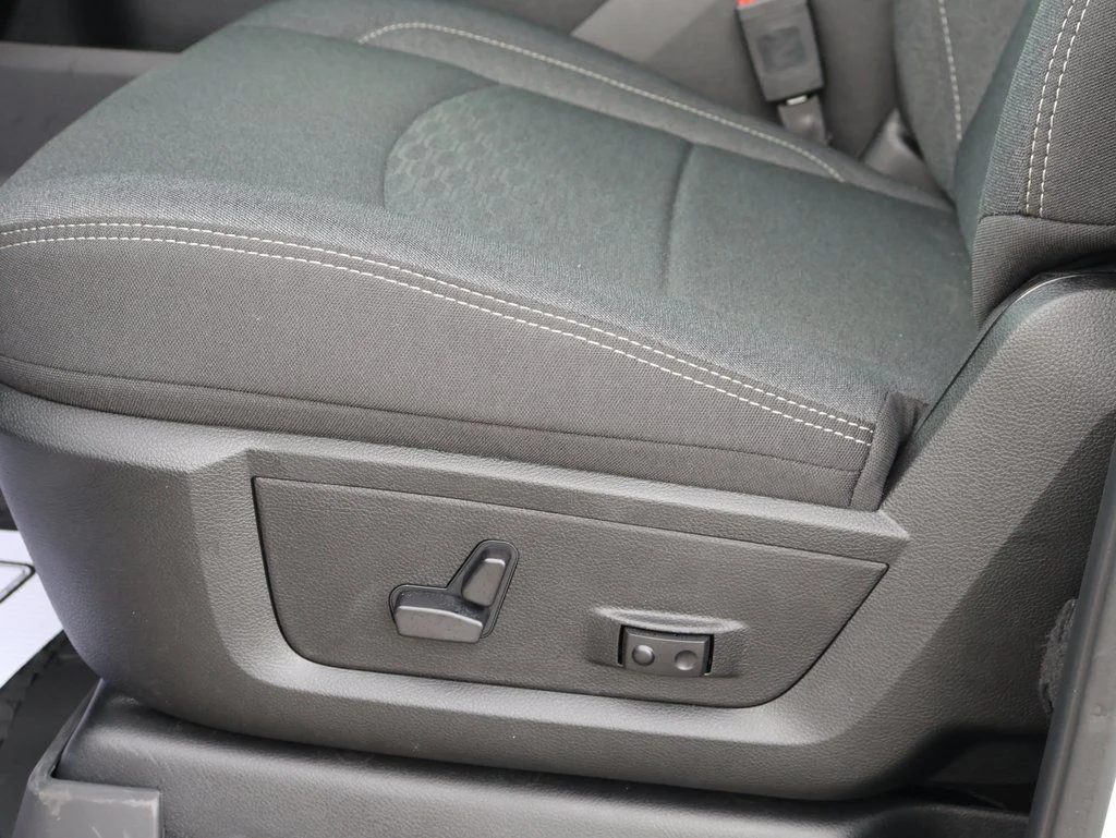 2026 RAM 2500 Big Horn - Photo 23