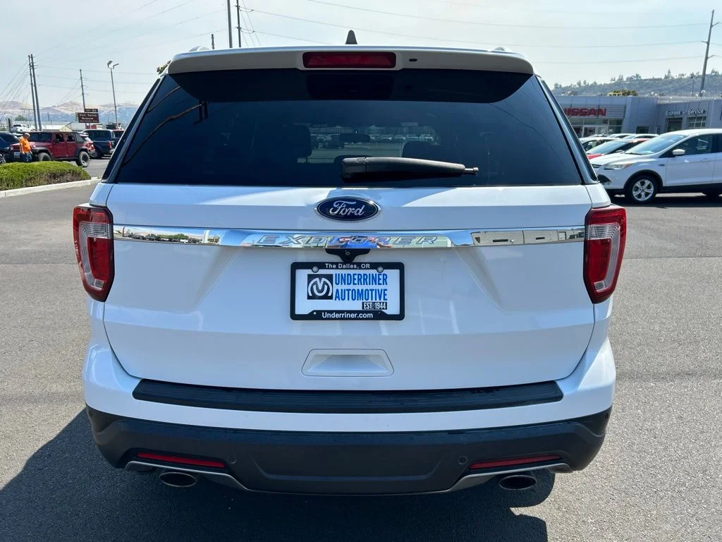 Used 2018 Oxford White Ford XLT image 7
