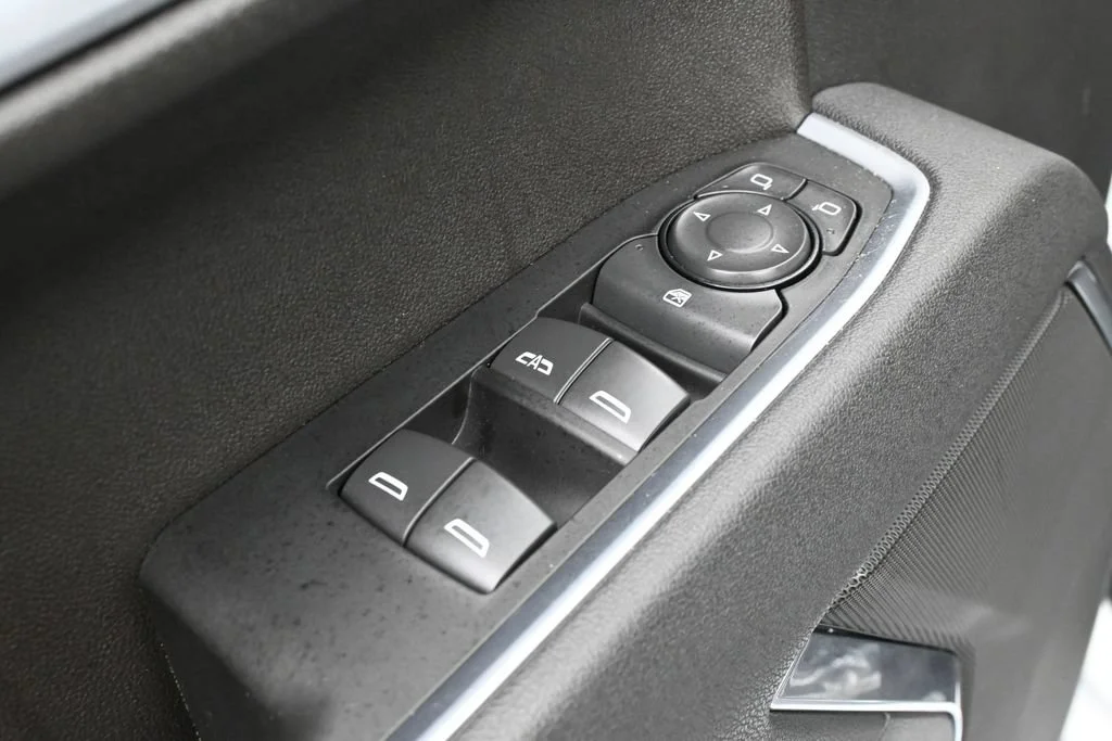 Used 2026 Summit White Chevrolet RST image 14