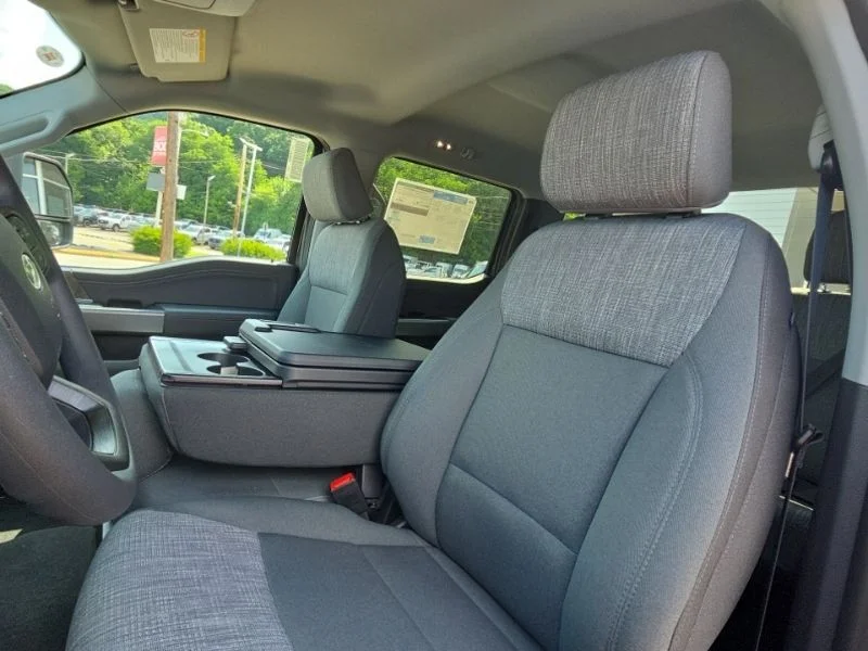 New 2026 Carbonized Gray Metallic Ford F-250® XLT image 28