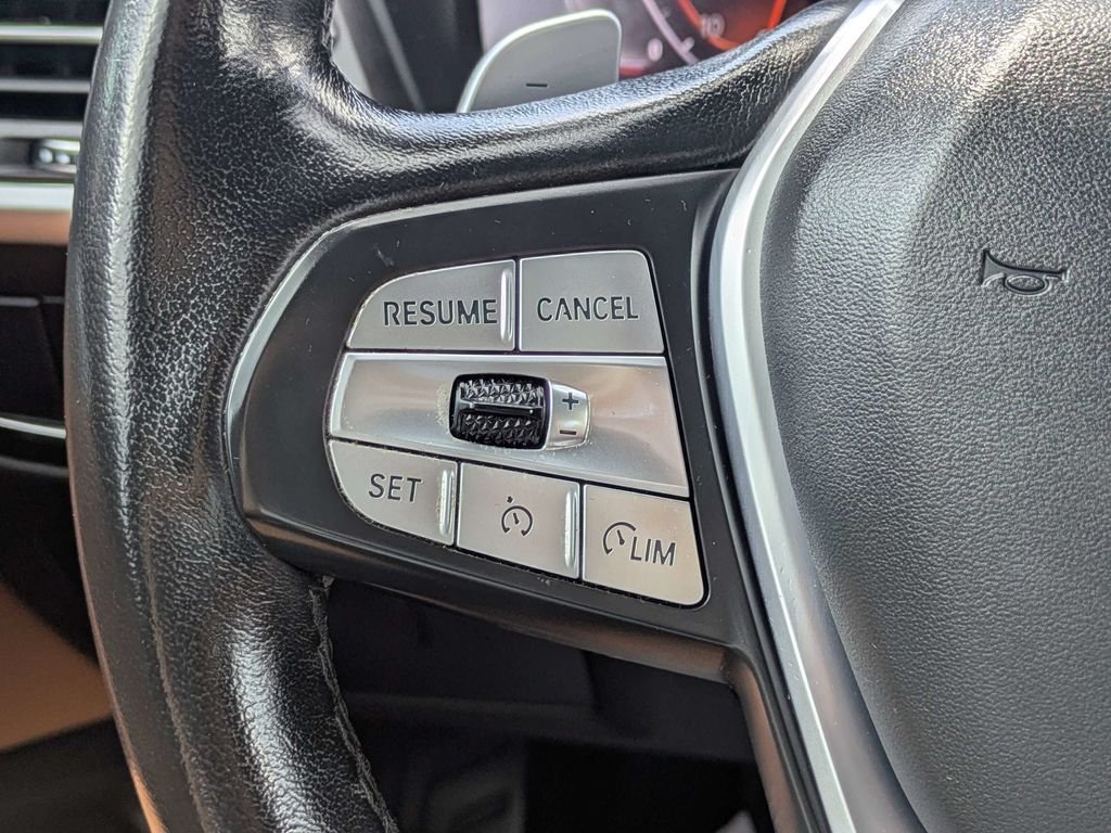 Used 2022 Black BMW sDrive30i image 27