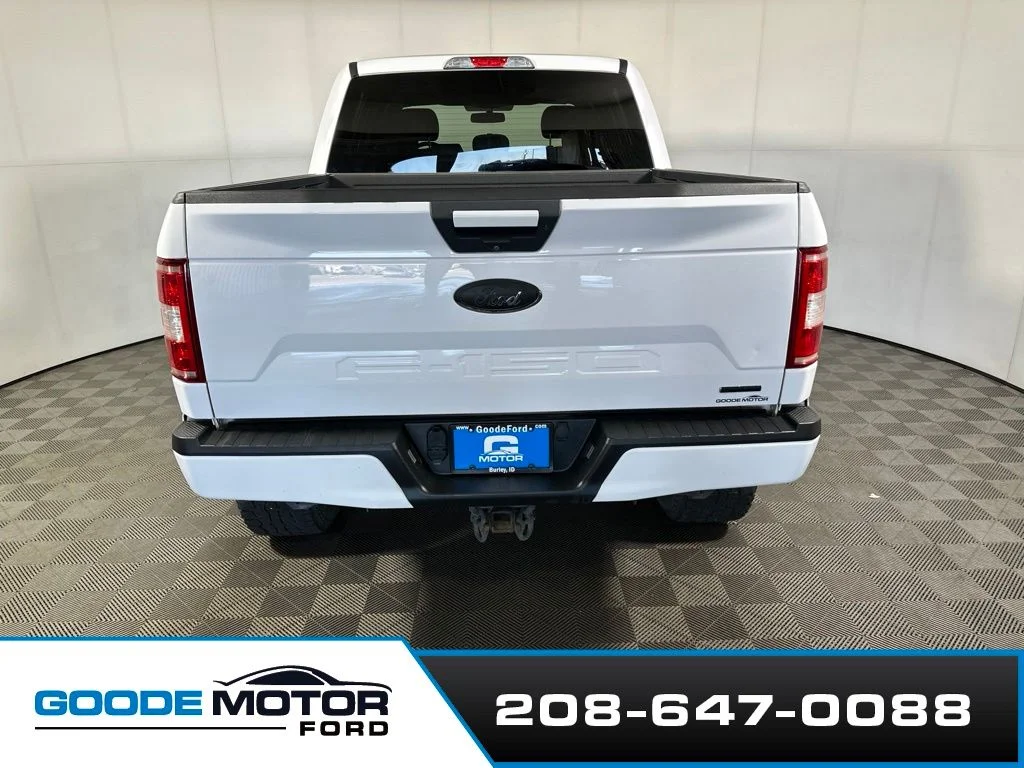 Used 2018 White Ford XL image 7