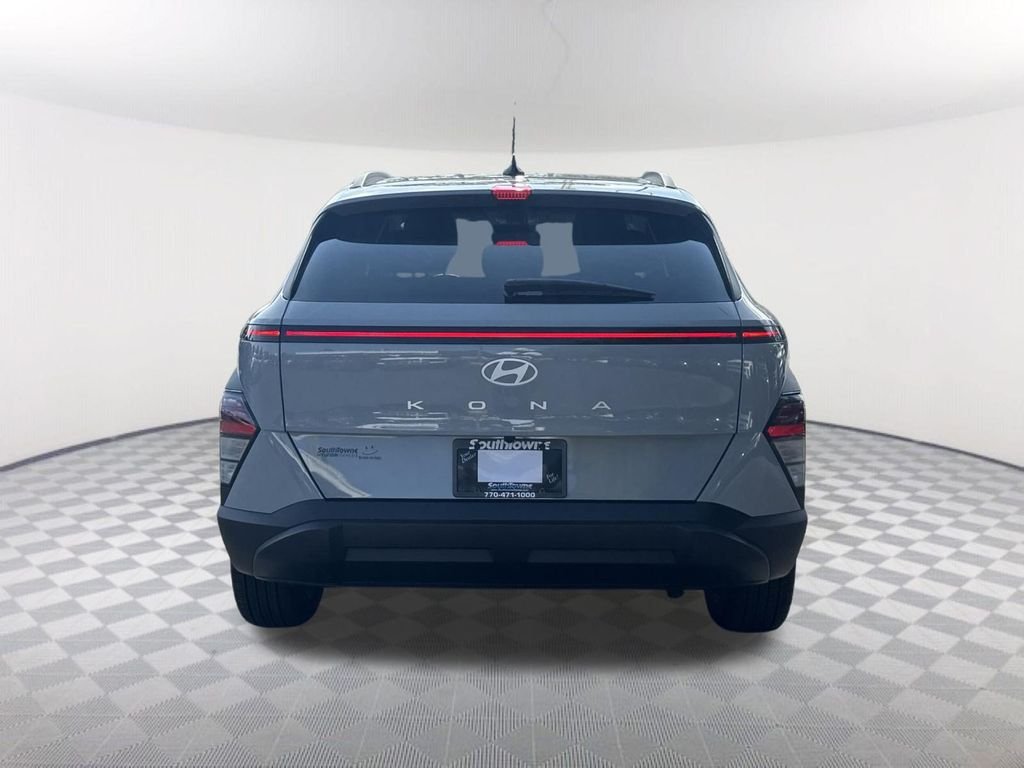 Used 2025 Gray Hyundai SEL image 6