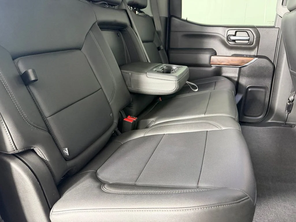 Certified Used 2022 Silver GMC SLT image 30
