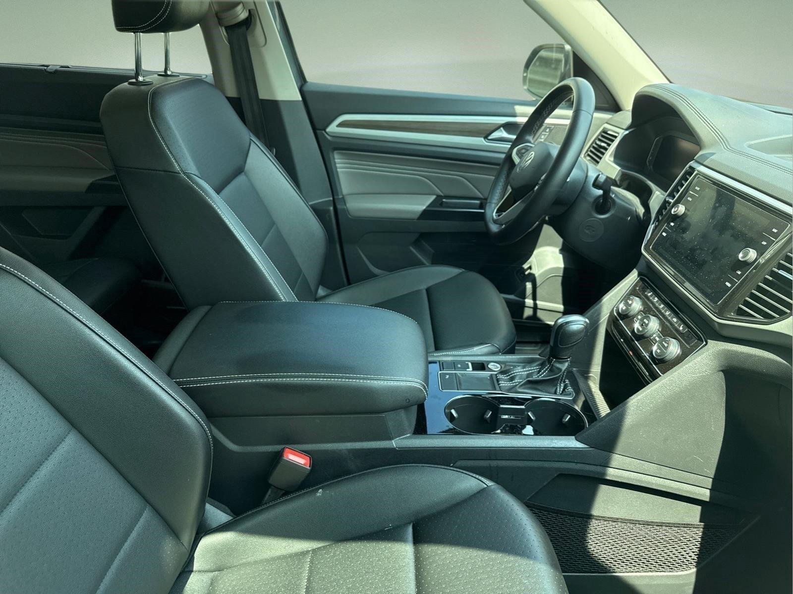 Used 2021 Platinum Gray Metallic Volkswagen 3.6L V6 SEL image 20