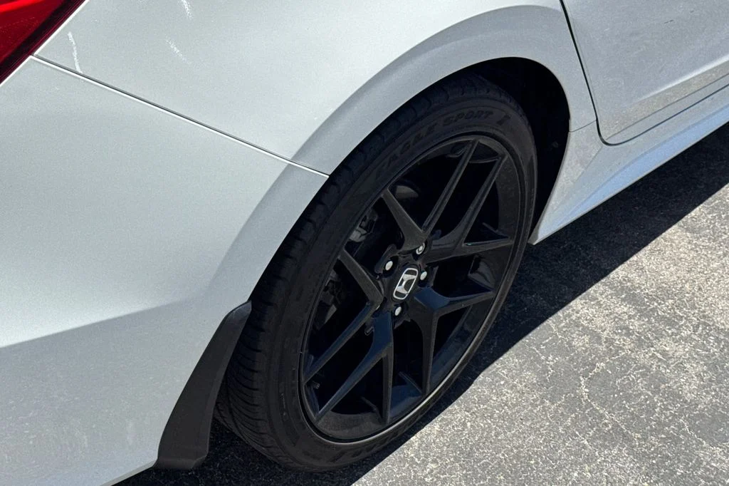 Certified Used 2024 Platinum White Pearl Honda Sport image 4