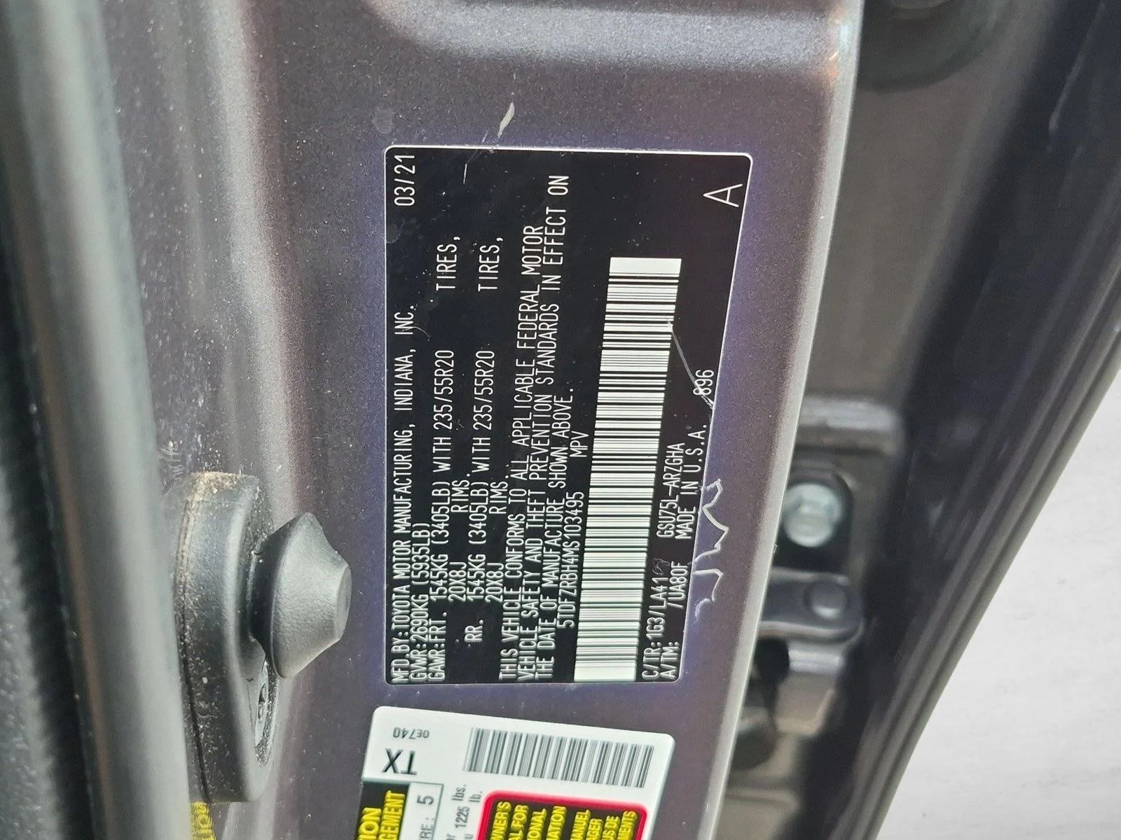 Used 2021 Magnetic Gray Metallic Toyota Platinum image 26