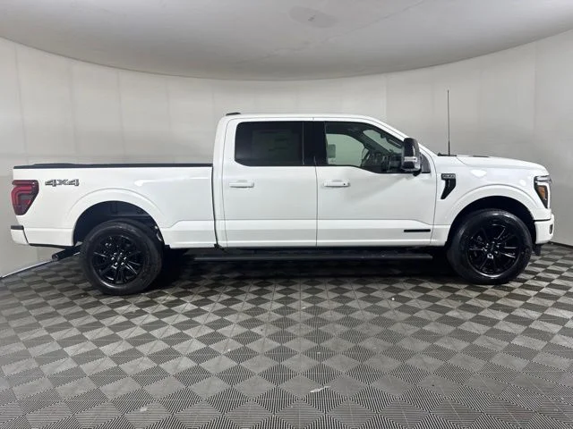 New 2026 Star White Metallic Tri-Coat Ford Platinum image 2