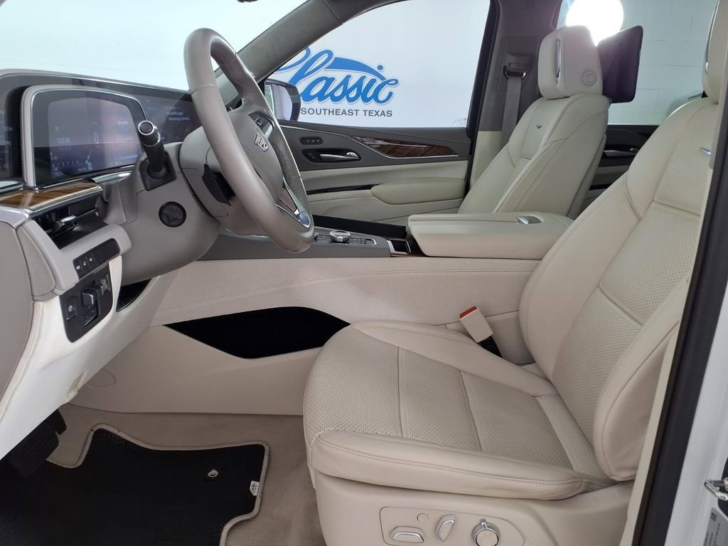 Used 2022 Crystal White Tricoat Cadillac Premium Luxury Platinum image 13