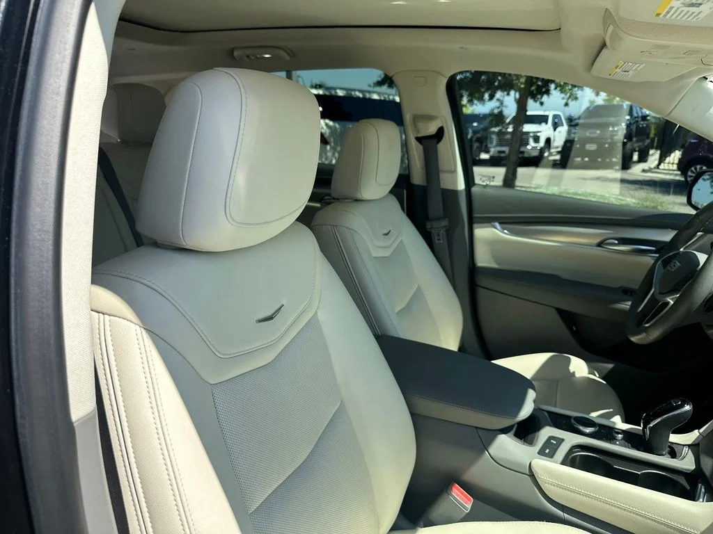 Used 2023 Black Cadillac Premium Luxury image 34