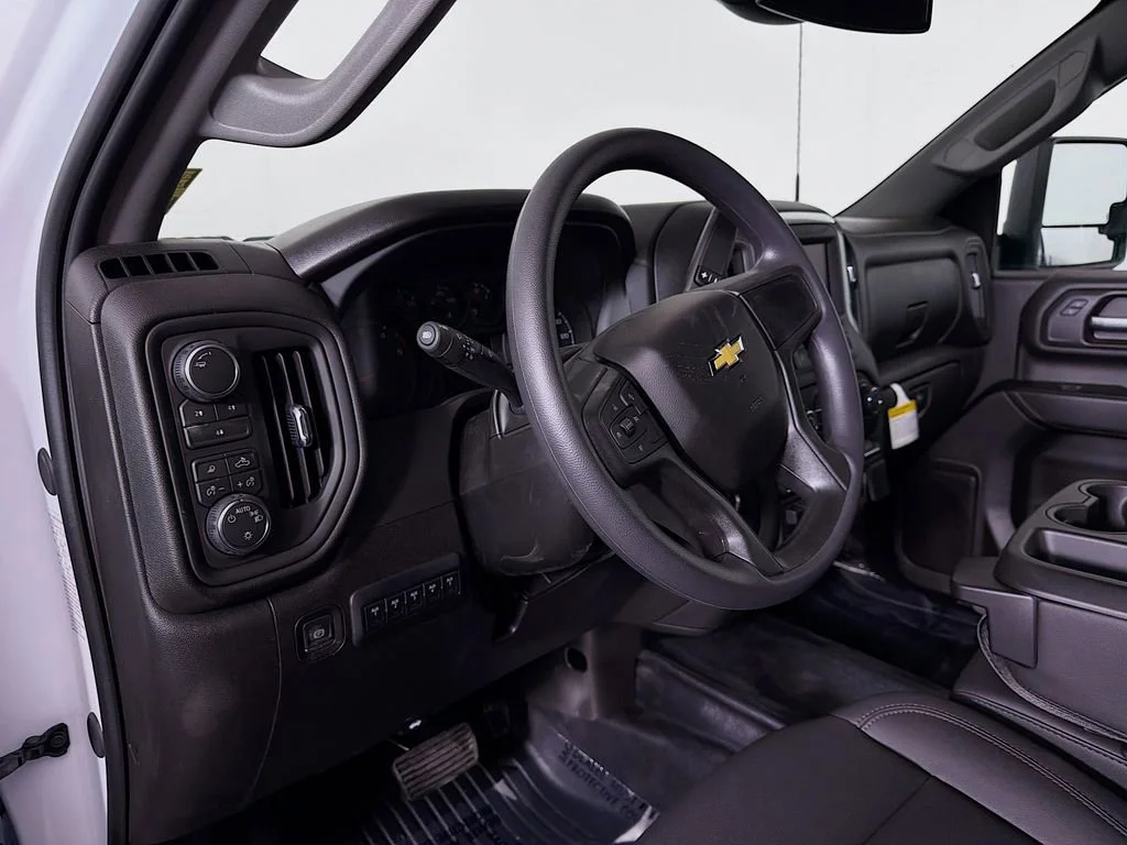 New 2026 Summit White Chevrolet Work Truck image 9