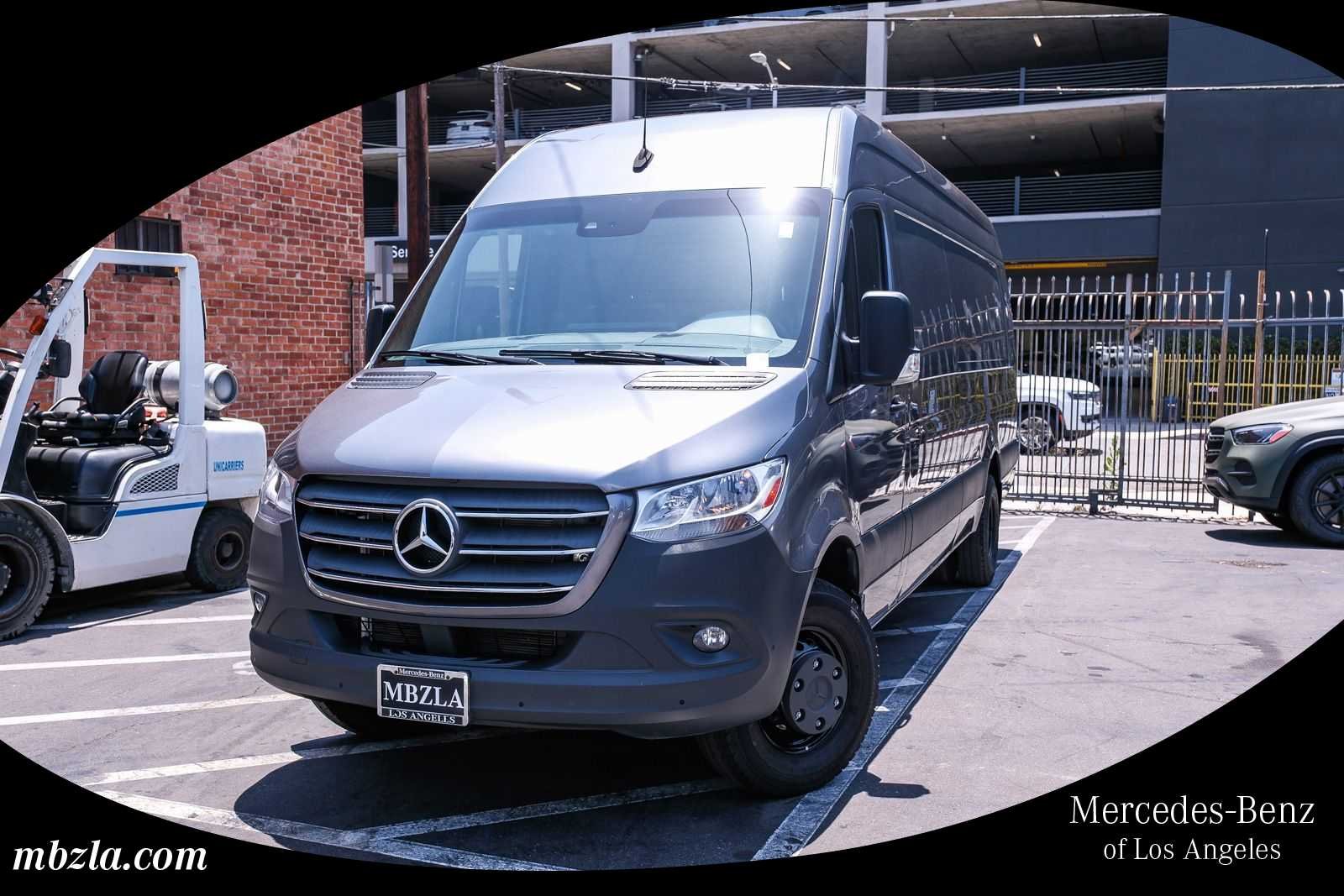 2023 Mercedes-Benz Sprinter 4500 170 Ext WB HO High Roof's photo